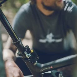 Lezyne Tubeless CO2 Blaster -Pneus Soldes Magasin CO2 Blaster 2019 04 15 Lezyne 372 1800x1800